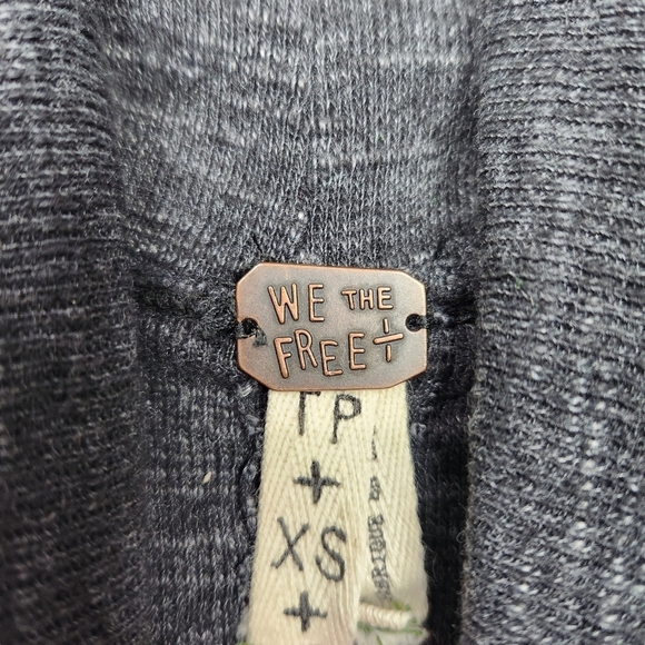 We The Free Charcoal Heathered Gray Turtleneck Open Back Long Sleeve Top Size XS - Picture 9 of 10